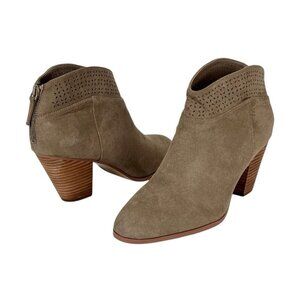 Violet & Red Jackson Women's 10 Lazer Cut Topline Bootie Taupe NWOB 9320